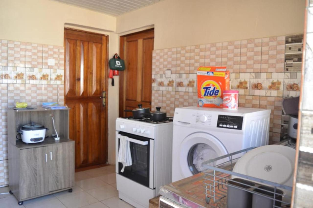 Fully Air-Con 3Bed Villa-Wifi -Hot Water -Cable Tv فريتاون المظهر الخارجي الصورة